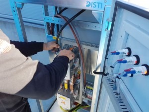 Montaža elektro omarice za agregat e-DISTI